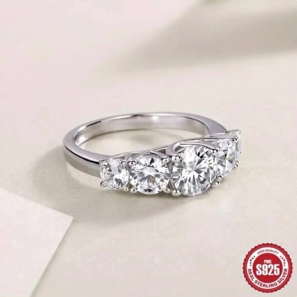 NWT Engagement Ring Sz.7 18K Over 925 Silver Five-Stone Trellis Setting - Picture 5 of 15